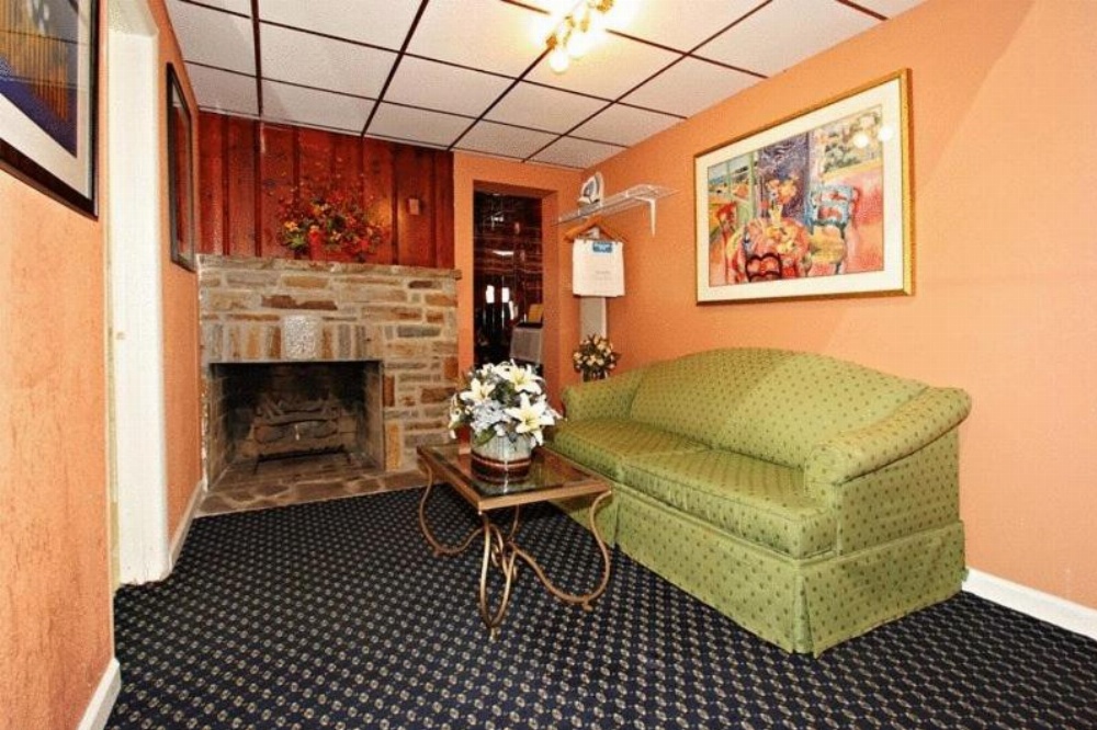 The Regal Inn & Suites Image 14